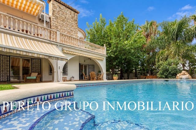 5 soverom Villa til salgs i Las Marinas / Les Marines, Dénia med svømmebasseng garasje - € 1 395 000 (Ref: 10091330)