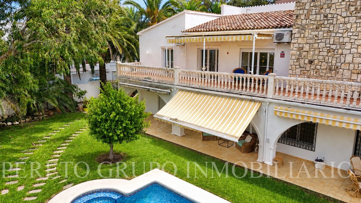 5 soverom Villa til salgs i Denia med svømmebasseng garasje - € 1 395 000 (Ref: 10091330)