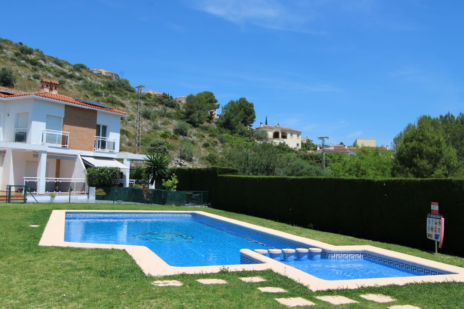 Adosado de 3 habitaciones en Alcalalí / Alcanalí en venta con piscina garaje - 395.000 € (Ref: 10095639)