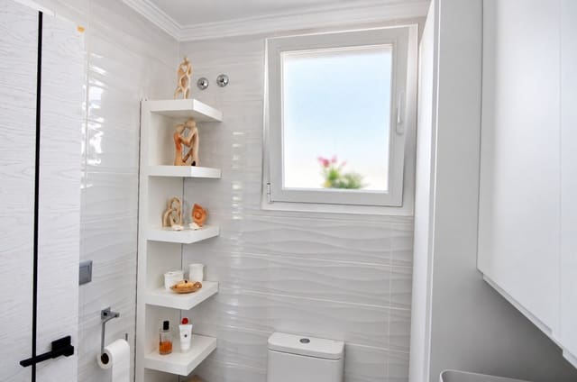 Adosado de 3 habitaciones en Alcalalí / Alcanalí en venta con piscina garaje - 395.000 € (Ref: 10095639)
