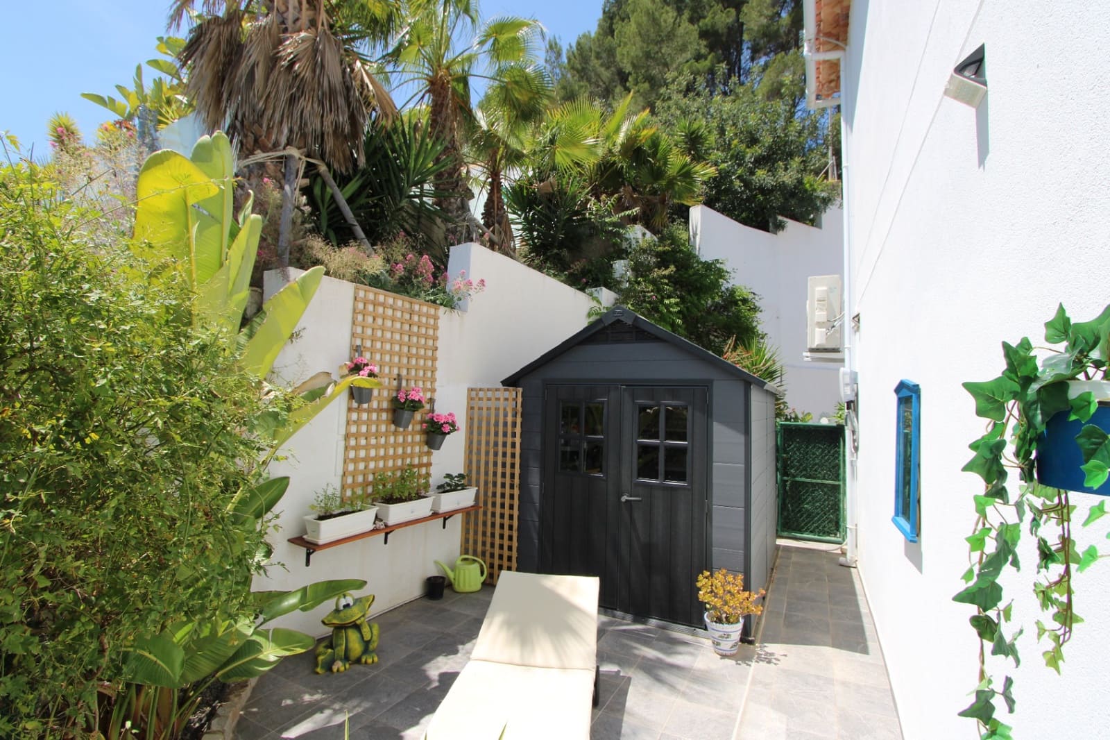 Adosado de 3 habitaciones en Alcalalí / Alcanalí en venta con piscina garaje - 395.000 € (Ref: 10095639)