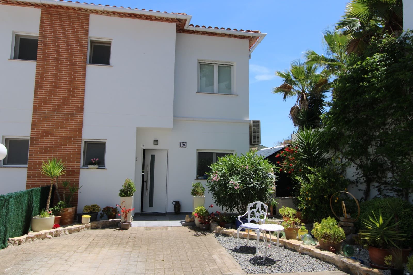Adosado de 3 habitaciones en Alcalalí / Alcanalí en venta con piscina garaje - 395.000 € (Ref: 10095639)