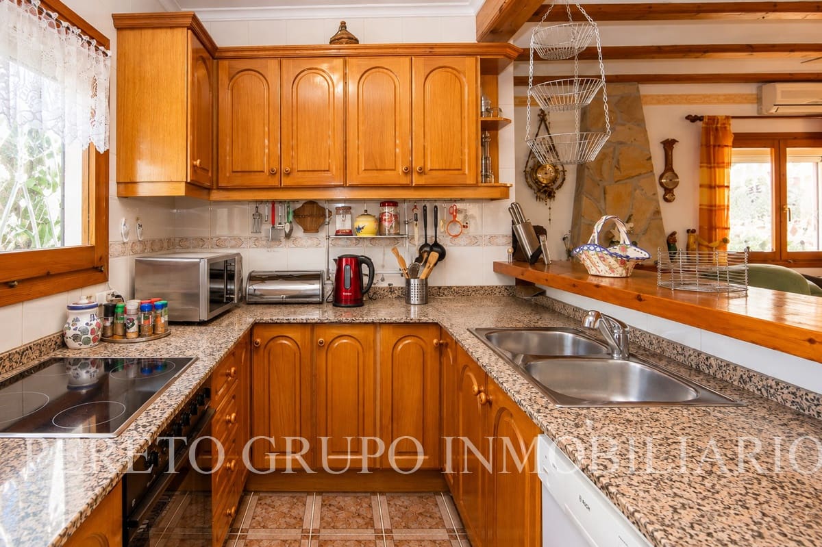 3 soverom Villa til salgs i Els Poblets med garasje - € 349 000 (Ref: 10101057)