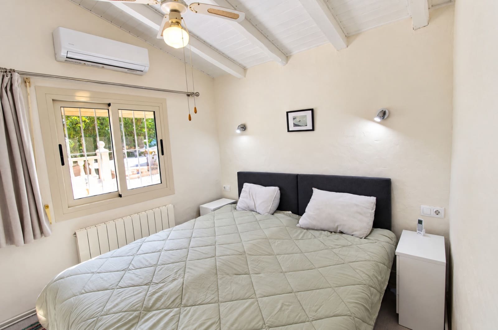 3 chambre Villa/Maison à vendre à Orba avec piscine garage - 425 000 € (Ref: 10102834)