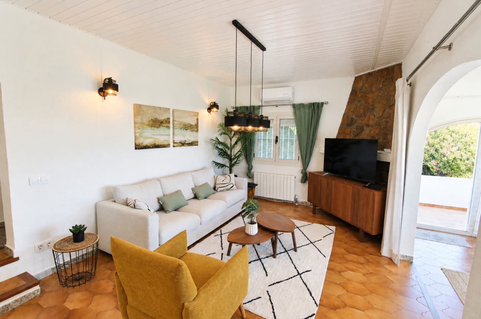 3 chambre Villa/Maison à vendre à Orba avec piscine garage - 425 000 € (Ref: 10102834)