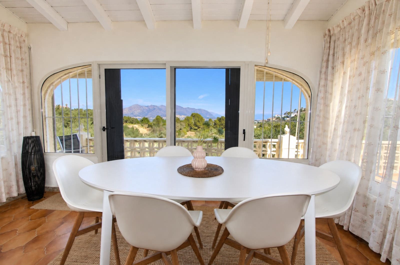 3 chambre Villa/Maison à vendre à Orba avec piscine garage - 425 000 € (Ref: 10102834)