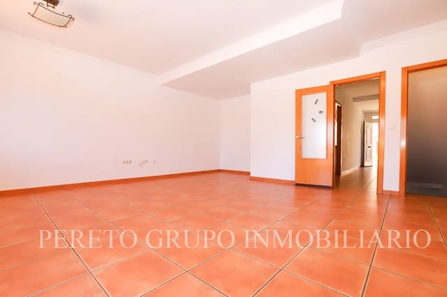 5 quarto Casa em Banda para venda em Dénia com garagem - 490 000 € (Ref: 10111839)