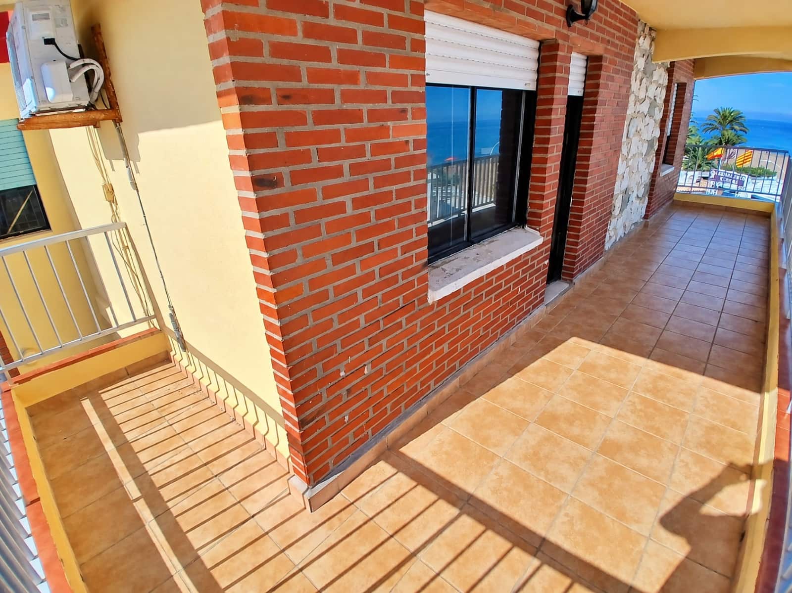 Apartamento de 2 habitaciones en Dénia en venta con garaje - 189.500 € (Ref: 10172229)
