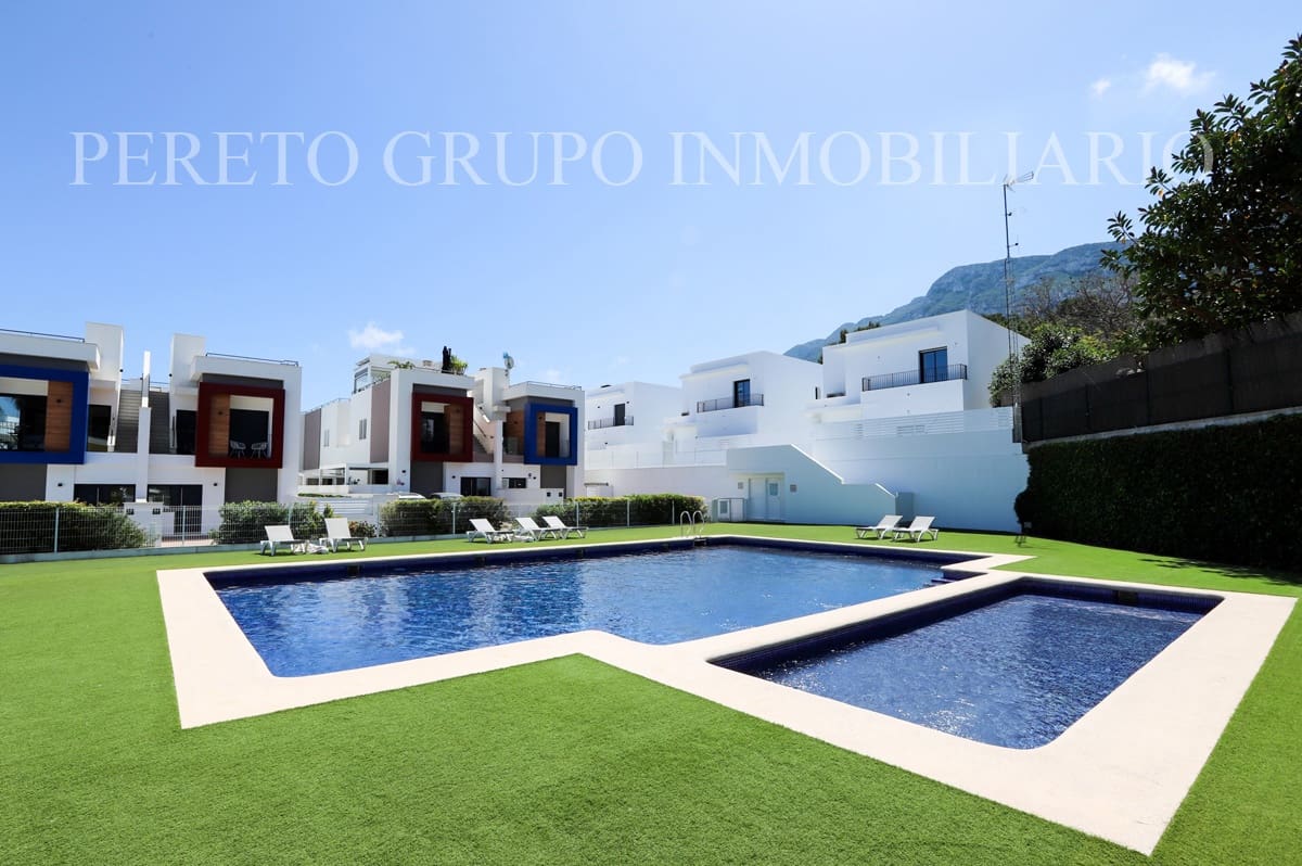 3 soveværelse Byhus til salg i Denia med swimmingpool garage - € 550.000 (Ref: 10172711)