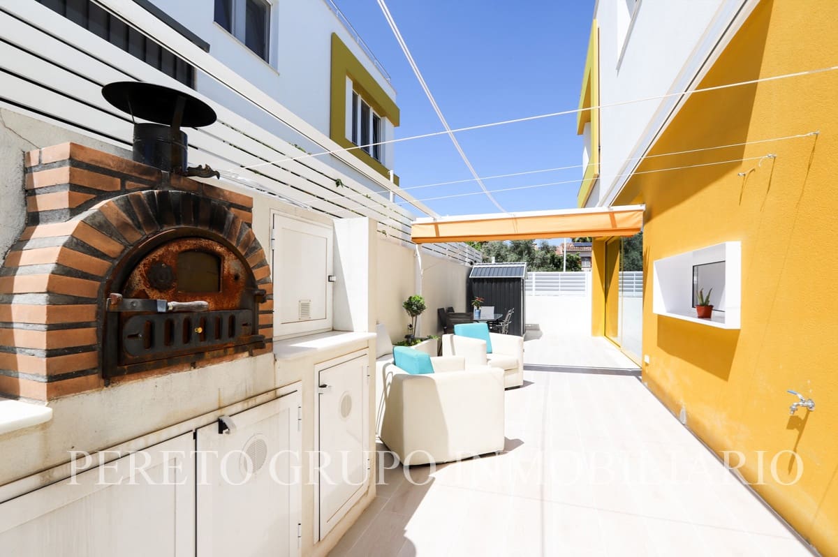 3 soveværelse Byhus til salg i Denia med swimmingpool garage - € 550.000 (Ref: 10172711)