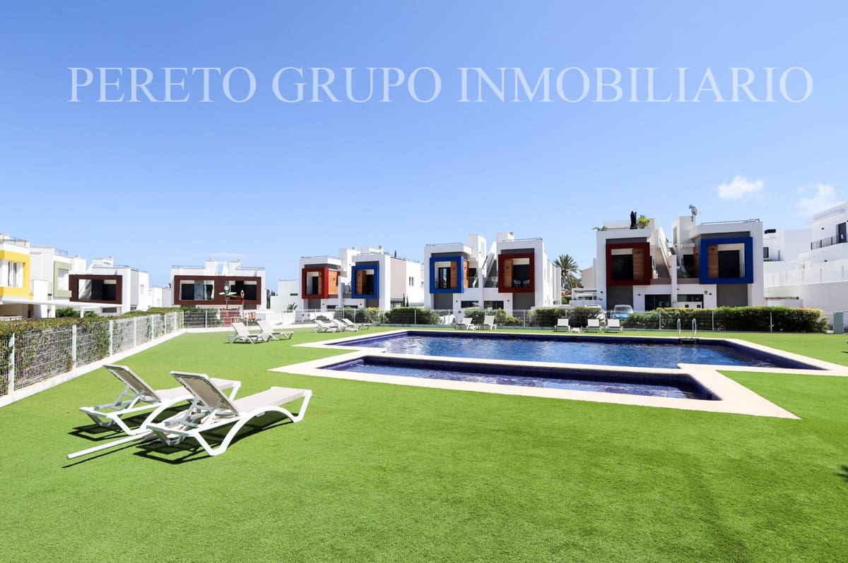 3 soveværelse Byhus til salg i Denia med swimmingpool garage - € 550.000 (Ref: 10172711)
