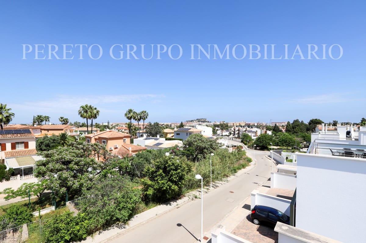 3 soveværelse Byhus til salg i Denia med swimmingpool garage - € 550.000 (Ref: 10172711)