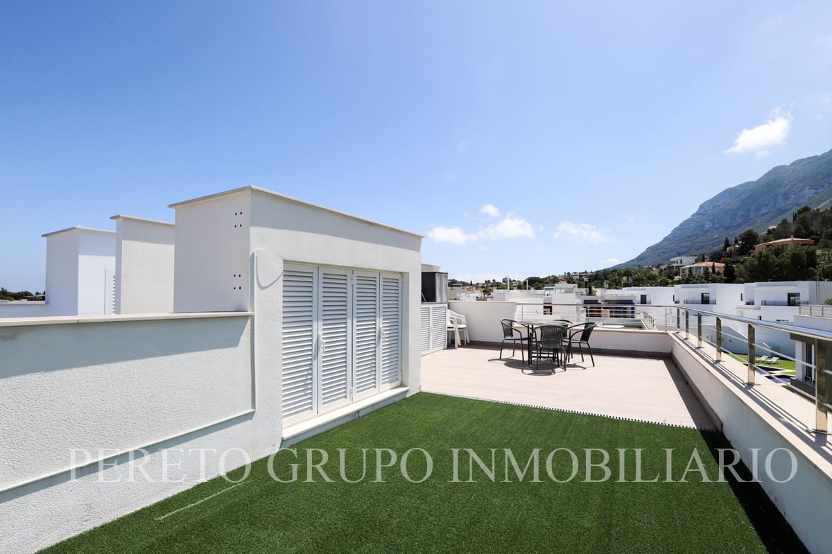 3 soveværelse Byhus til salg i Denia med swimmingpool garage - € 550.000 (Ref: 10172711)