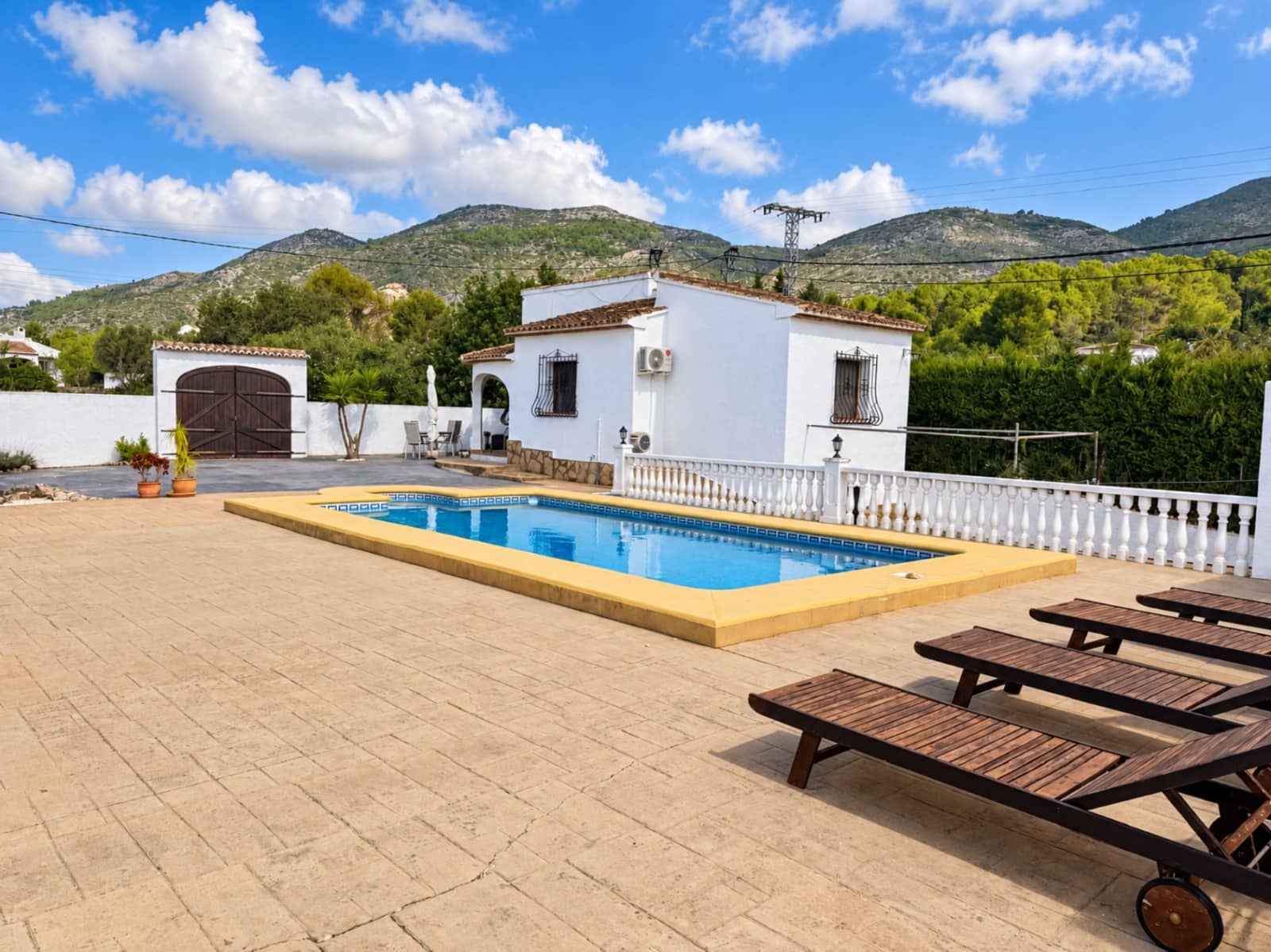 2 Zimmer Villa zu verkaufen in Jalon / Xalo mit Pool Garage - 475.000 € (Ref: 10185436)