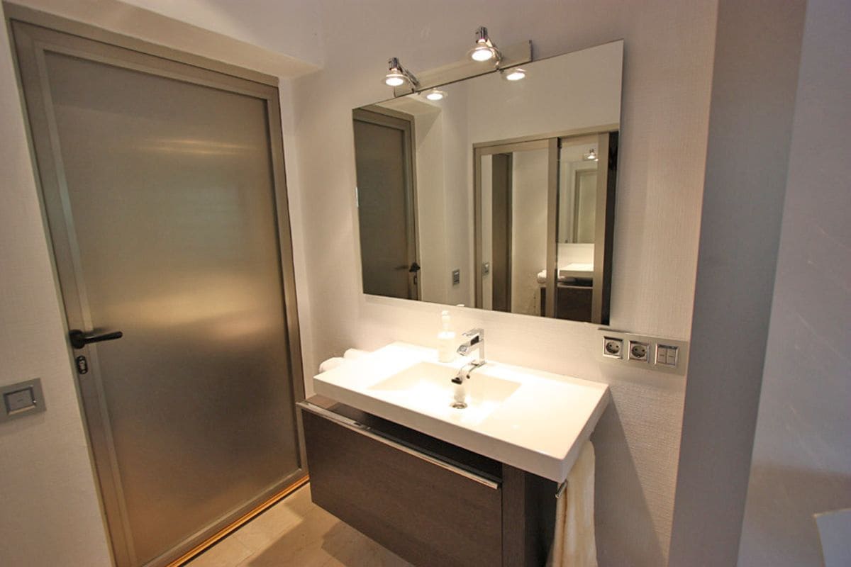 8 sypialnia Willa na sprzedaż w Javea / Xabia z basenem garażem - 2 100 000 € (Ref: 1093298)