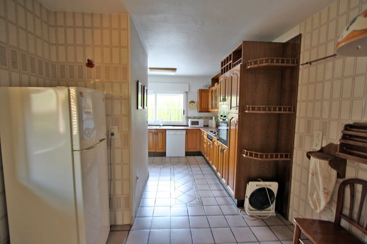 3 soveværelse Rækkehus til salg i Denia med swimmingpool garage - € 420.000 (Ref: 4103818)