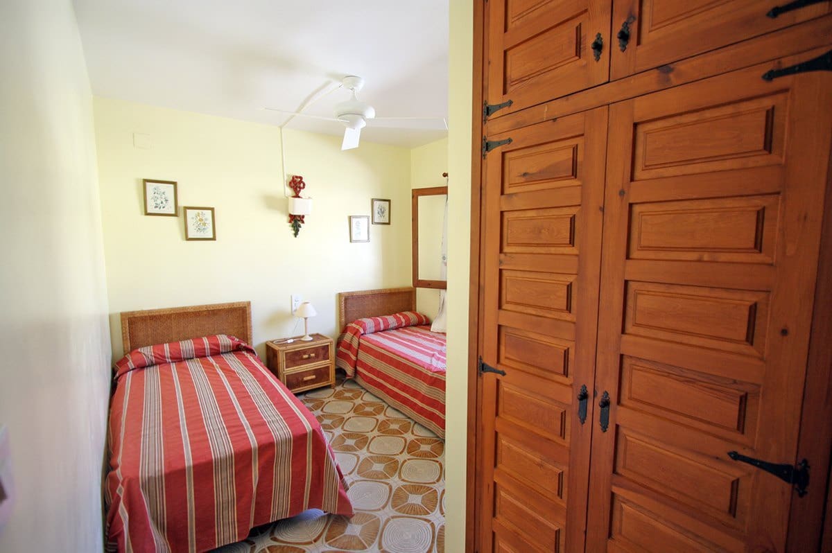 3 soveværelse Rækkehus til salg i Denia med swimmingpool garage - € 420.000 (Ref: 4103818)