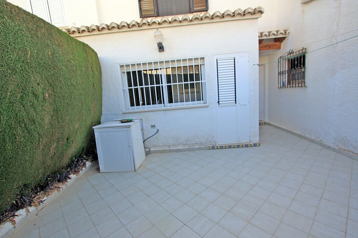 3 soveværelse Rækkehus til salg i Denia med swimmingpool garage - € 420.000 (Ref: 4103818)
