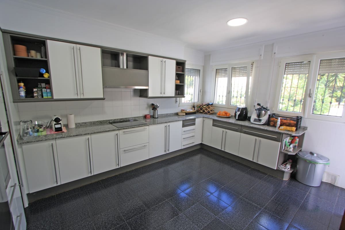 6 camera da letto Villa in vendita in Denia con piscina garage - 1.060.000 € (Rif: 647945)