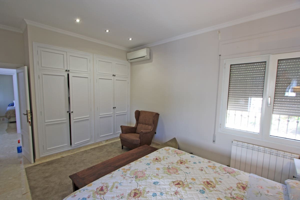 6 camera da letto Villa in vendita in Denia con piscina garage - 1.060.000 € (Rif: 647945)