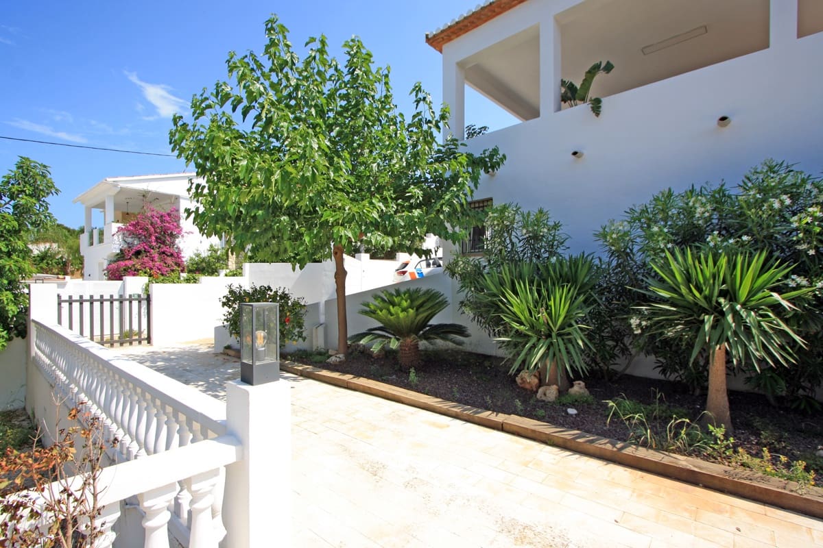 6 camera da letto Villa in vendita in Denia con piscina garage - 1.060.000 € (Rif: 647945)