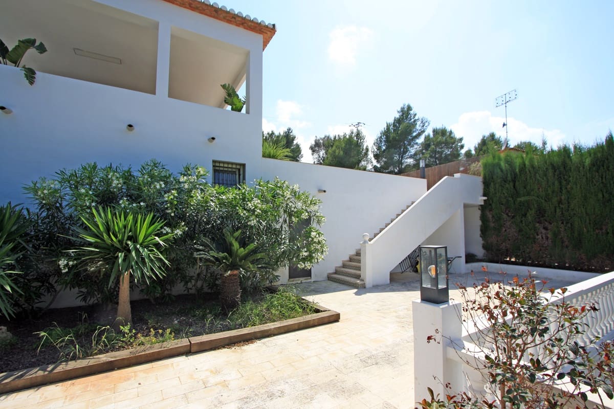 6 camera da letto Villa in vendita in Denia con piscina garage - 1.060.000 € (Rif: 647945)