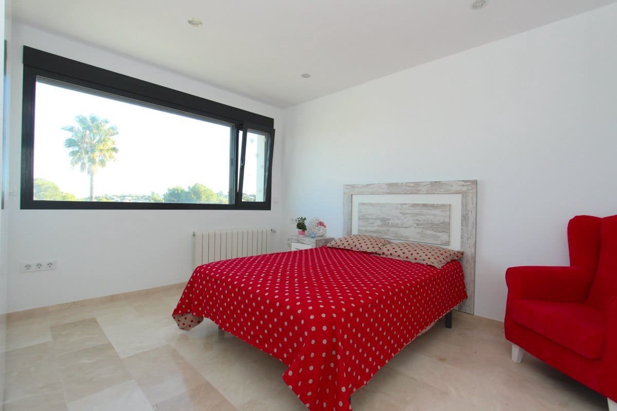 5 slaapkamer Villa te koop in Denia met zwembad garage - € 1.150.000 (Ref: 6943969)