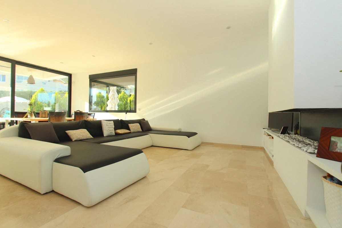 5 slaapkamer Villa te koop in Denia met zwembad garage - € 1.150.000 (Ref: 6943969)