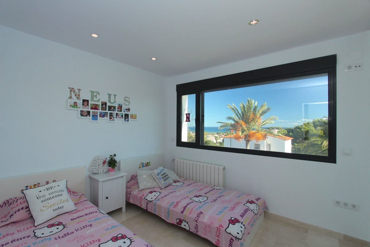 5 slaapkamer Villa te koop in Denia met zwembad garage - € 1.150.000 (Ref: 6943969)