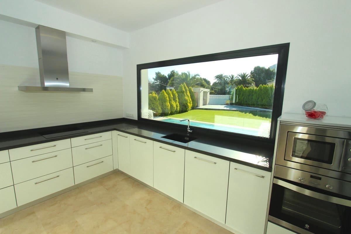 5 slaapkamer Villa te koop in Denia met zwembad garage - € 1.150.000 (Ref: 6943969)