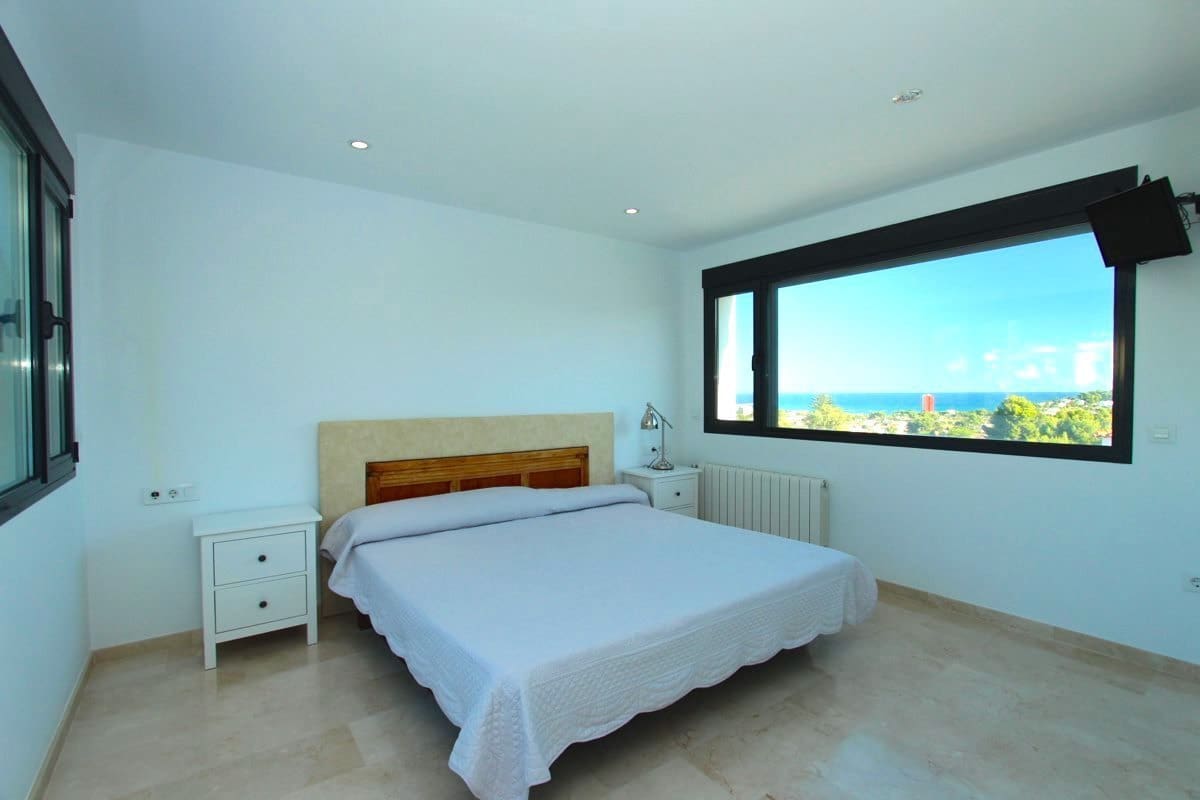 5 slaapkamer Villa te koop in Denia met zwembad garage - € 1.150.000 (Ref: 6943969)