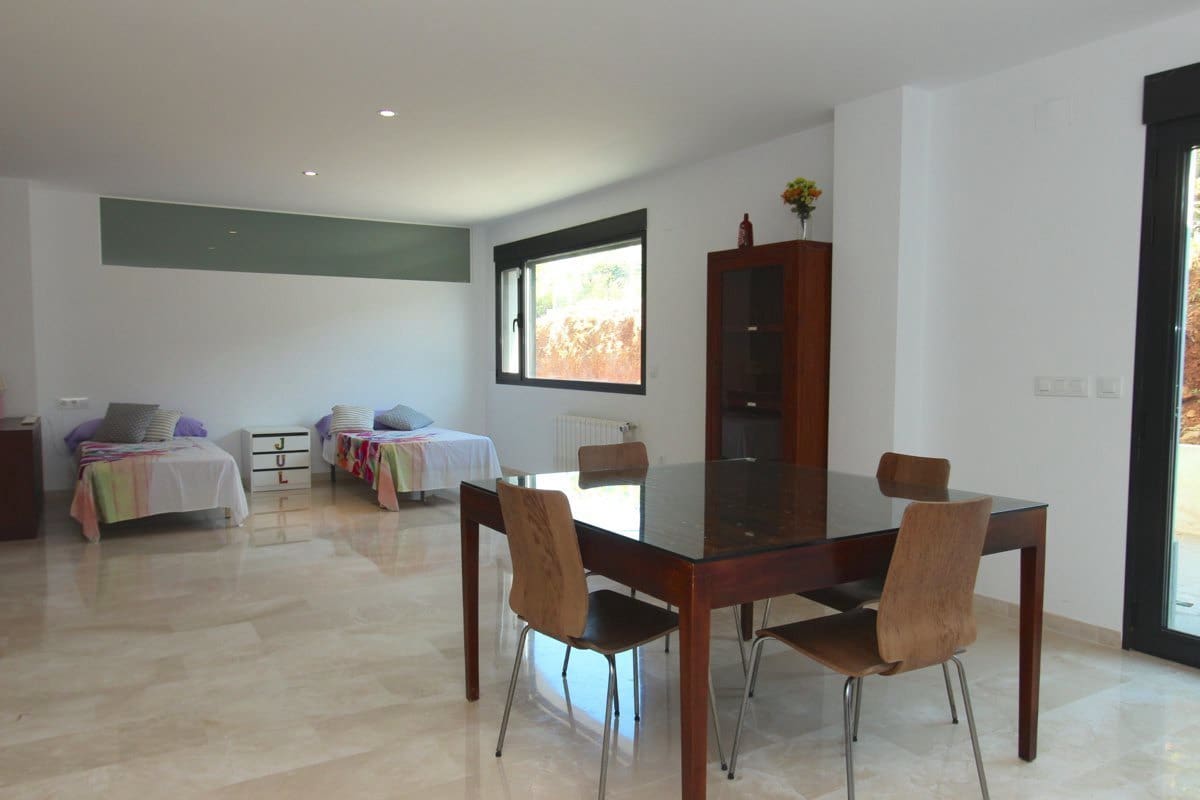 5 slaapkamer Villa te koop in Denia met zwembad garage - € 1.150.000 (Ref: 6943969)