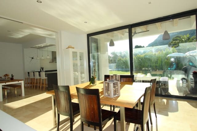 5 slaapkamer Villa te koop in El Montgó, Dénia met zwembad garage - € 1.150.000 (Ref: 6943969)