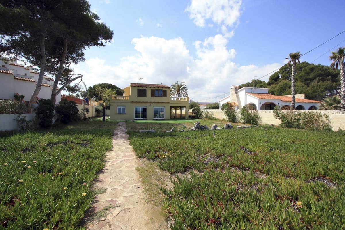 6 bedroom Villa for sale in Las Marinas / Les Marines, Dénia with