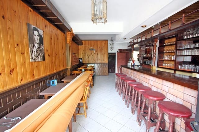 Commercial for sale in Las Marinas / Les Marines, Dénia with garage - € 130,000 (Ref: 6943983)