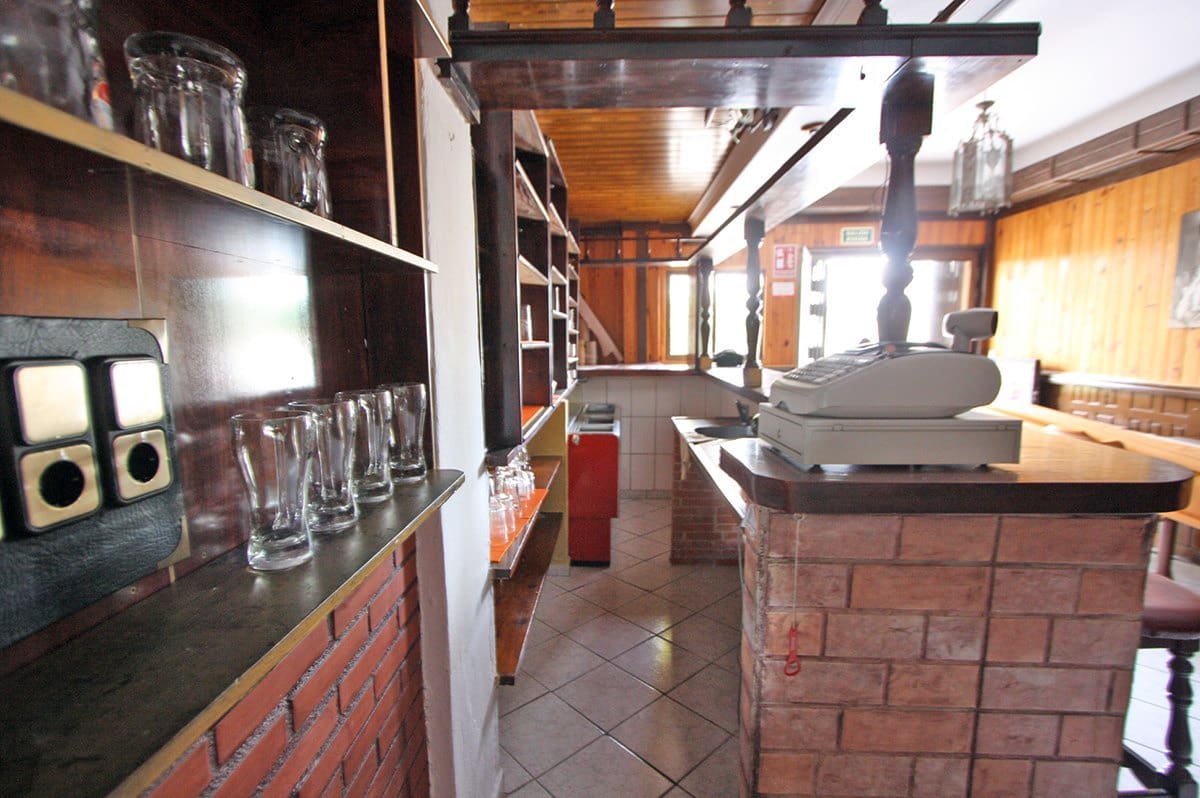 Gewerbe zu verkaufen in Denia mit Garage - 130.000 € (Ref: 6943983)