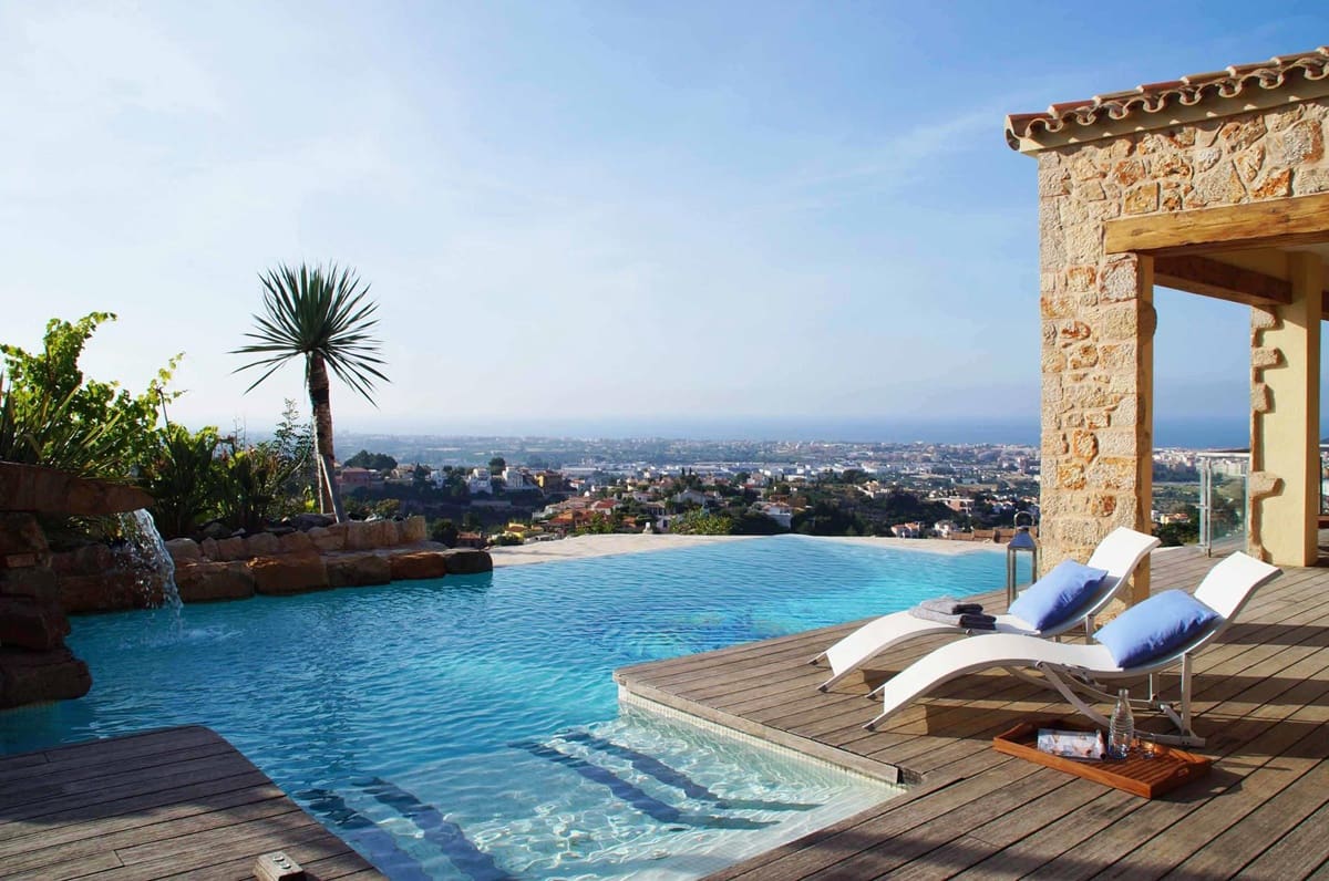 4 makuuhuone Huvila myytävänä paikassa Denia mukana uima-altaan 
autotalli - 1 325 000 € (Ref: 6960730)