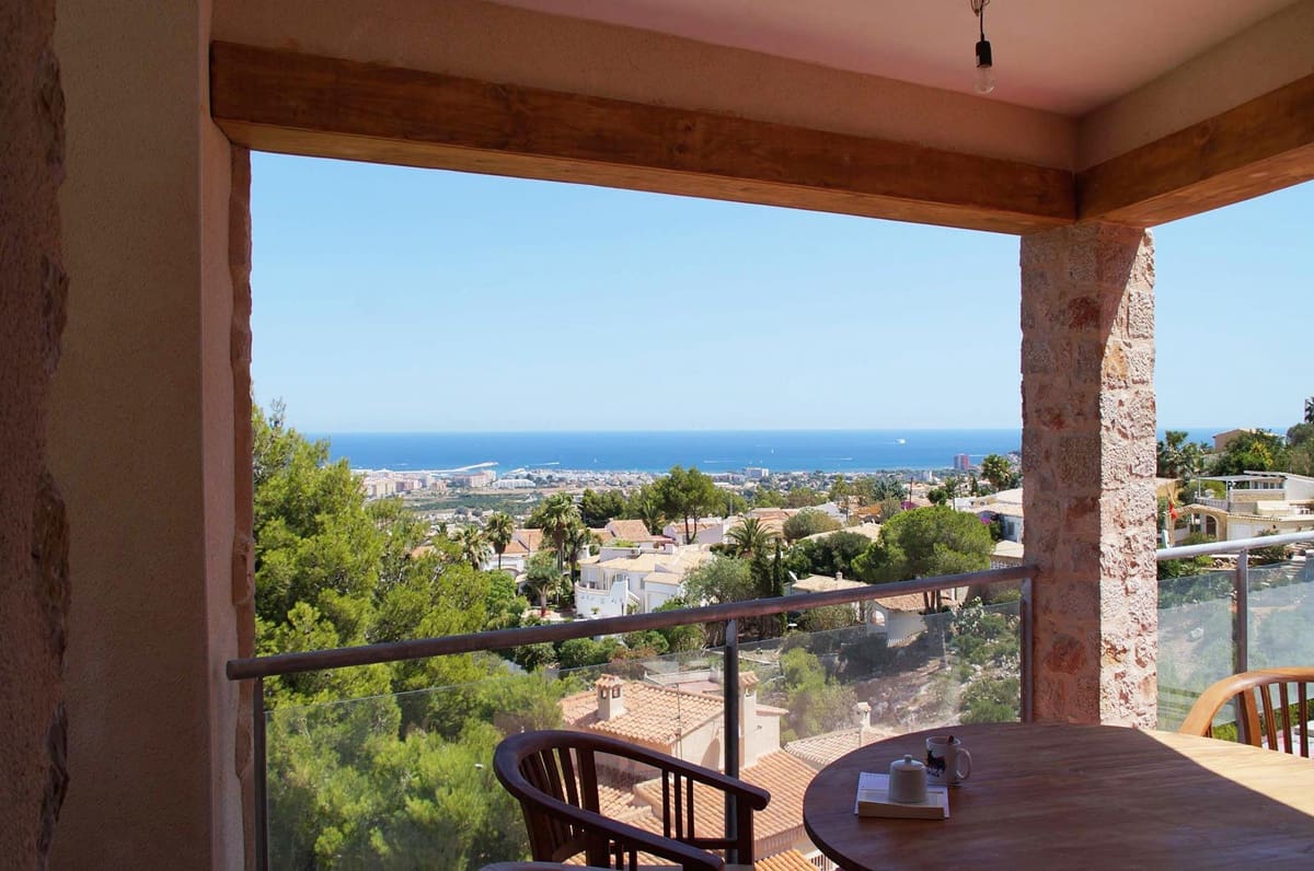 4 makuuhuone Huvila myytävänä paikassa Denia mukana uima-altaan 
autotalli - 1 325 000 € (Ref: 6960730)