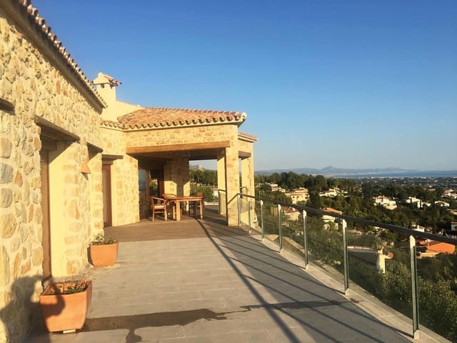 4 soveværelse Villa til salg i El Montgó, Dénia med swimmingpool garage - € 1.325.000 (Ref: 6960730)