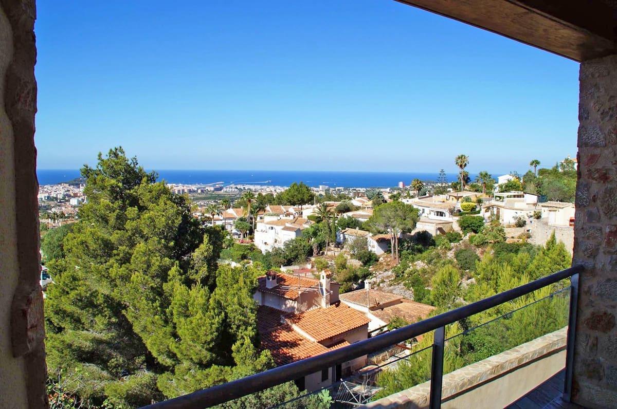 4 makuuhuone Huvila myytävänä paikassa Denia mukana uima-altaan 
autotalli - 1 325 000 € (Ref: 6960730)