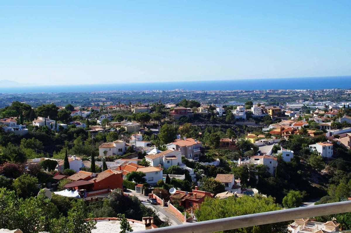 4 makuuhuone Huvila myytävänä paikassa Denia mukana uima-altaan 
autotalli - 1 325 000 € (Ref: 6960730)