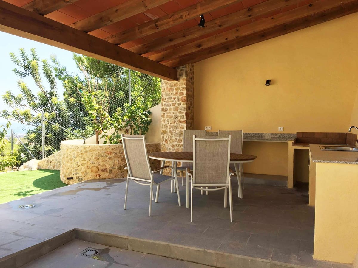 4 makuuhuone Huvila myytävänä paikassa Denia mukana uima-altaan 
autotalli - 1 325 000 € (Ref: 6960730)