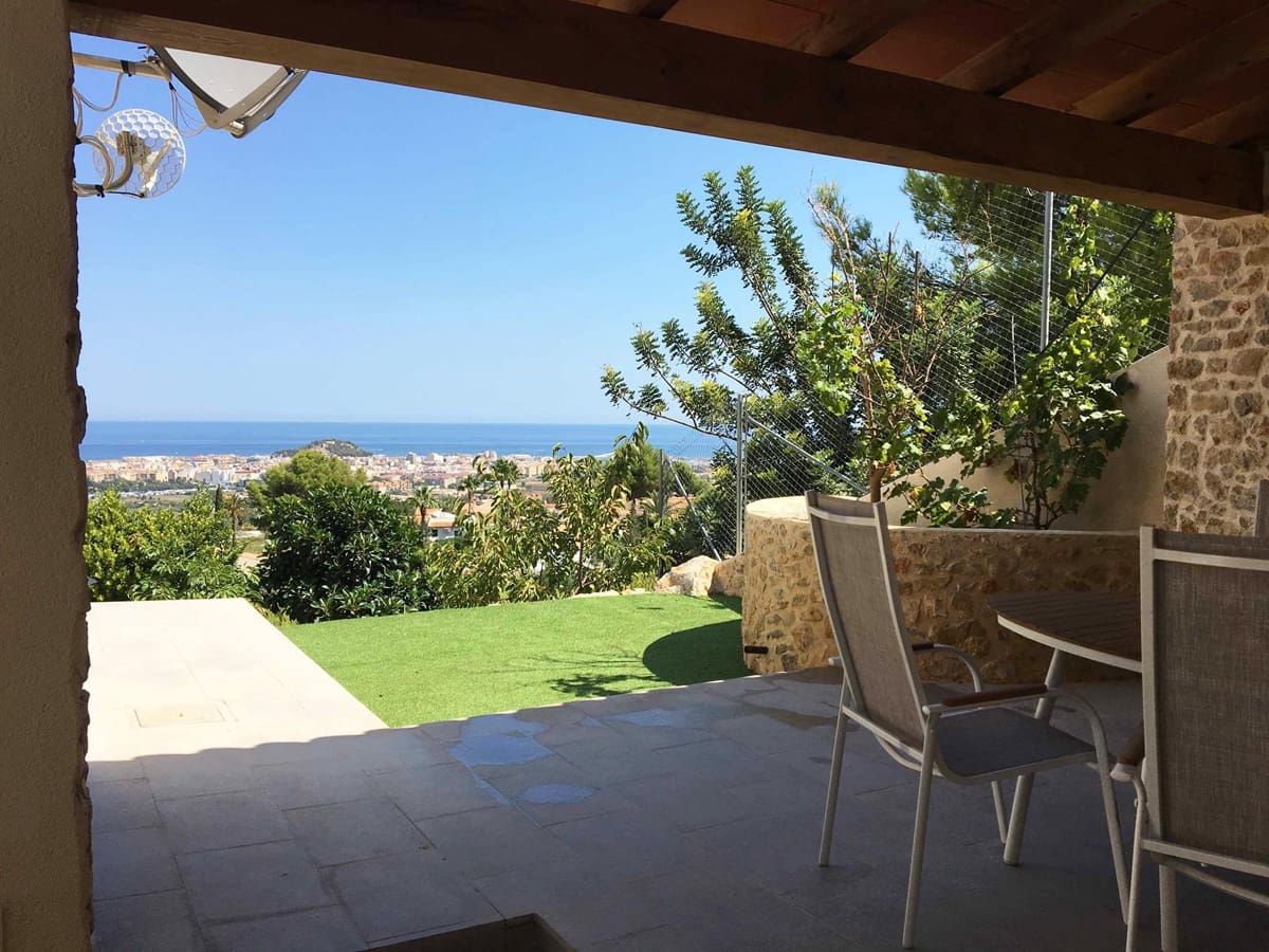 4 makuuhuone Huvila myytävänä paikassa Denia mukana uima-altaan 
autotalli - 1 325 000 € (Ref: 6960730)