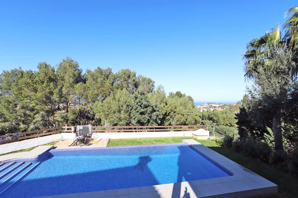 6 Zimmer Villa zu verkaufen in Denia mit Pool Garage - 1.050.000 € (Ref: 7035633)