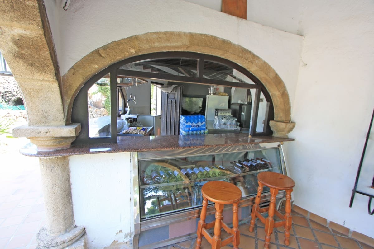 Comercial para venda em El Vergel / Verger com piscina garagem - 1 000 000 € (Ref: 7229501)