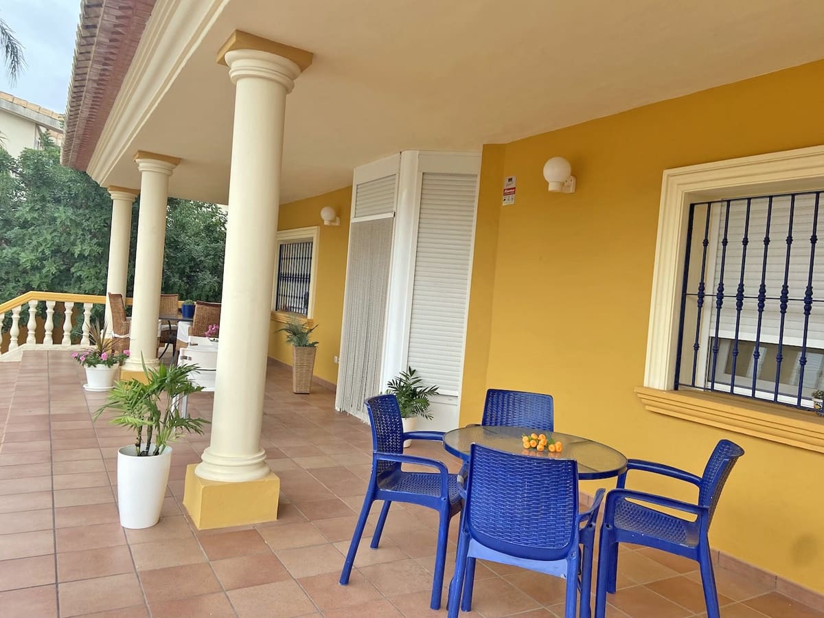 6 soveværelse Villa til salg i Denia med swimmingpool garage - € 680.000 (Ref: 7229513)