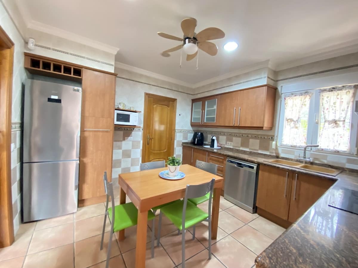 6 soveværelse Villa til salg i Denia med swimmingpool garage - € 680.000 (Ref: 7229513)