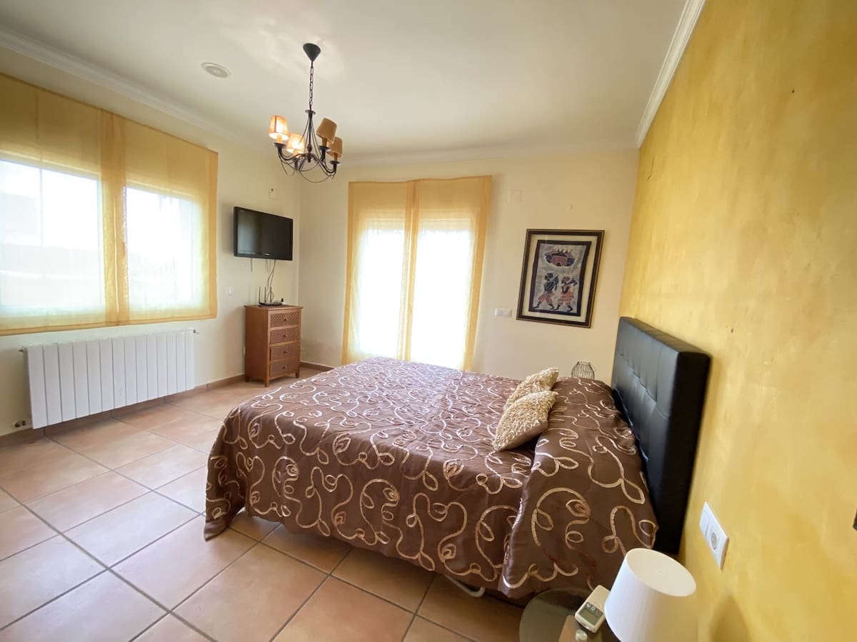 6 soveværelse Villa til salg i Denia med swimmingpool garage - € 680.000 (Ref: 7229513)