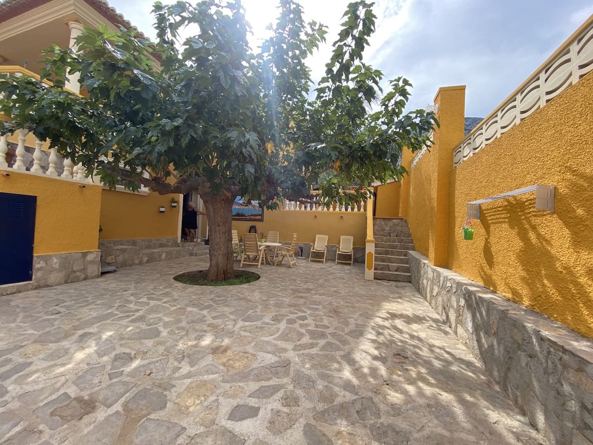 6 soveværelse Villa til salg i Denia med swimmingpool garage - € 680.000 (Ref: 7229513)