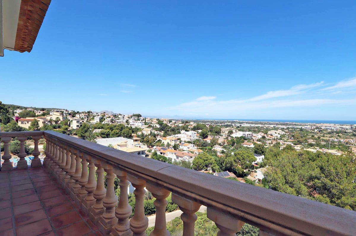 4 quarto Moradia para venda em Denia com piscina garagem - 565 000 € (Ref: 7641764)